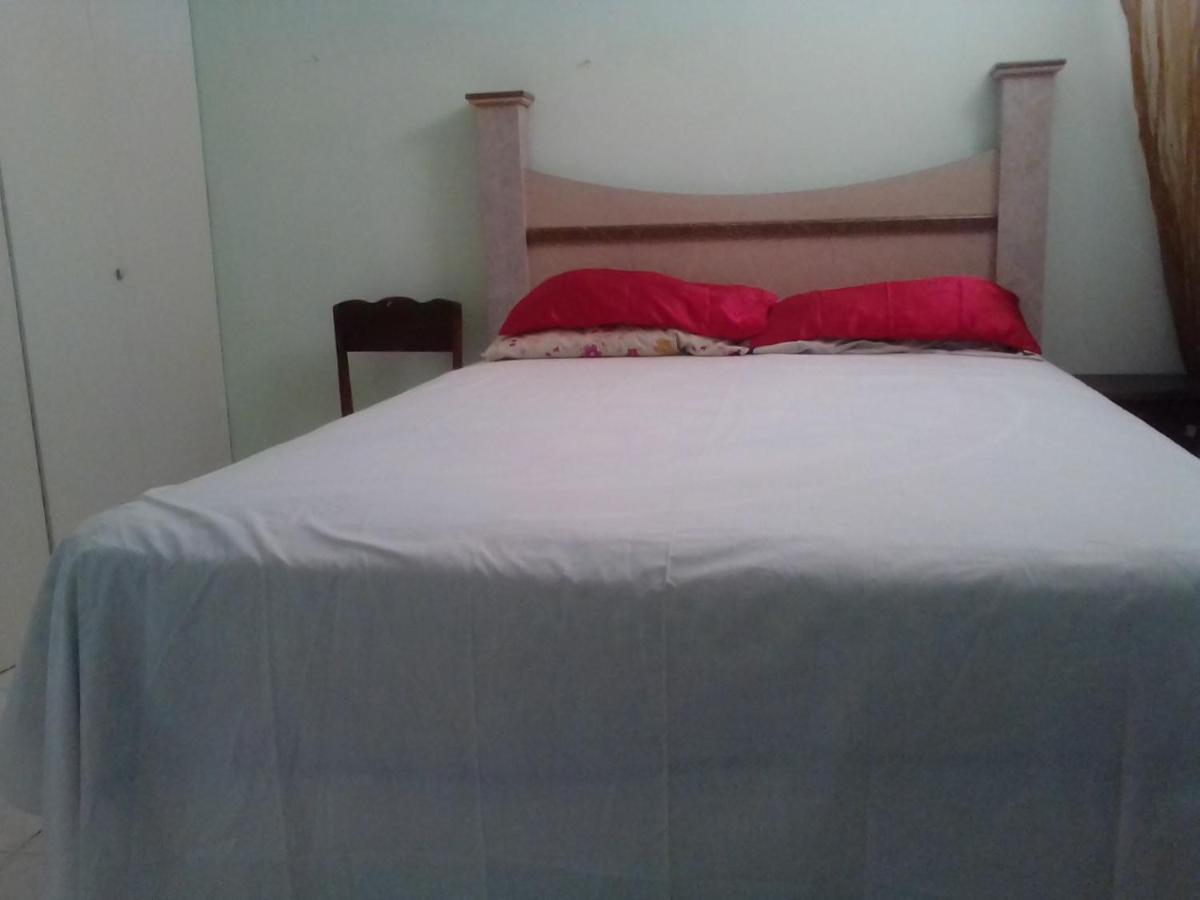 Nice Oakwood Constant Spring Rd Apt Appartement Kingston Buitenkant foto