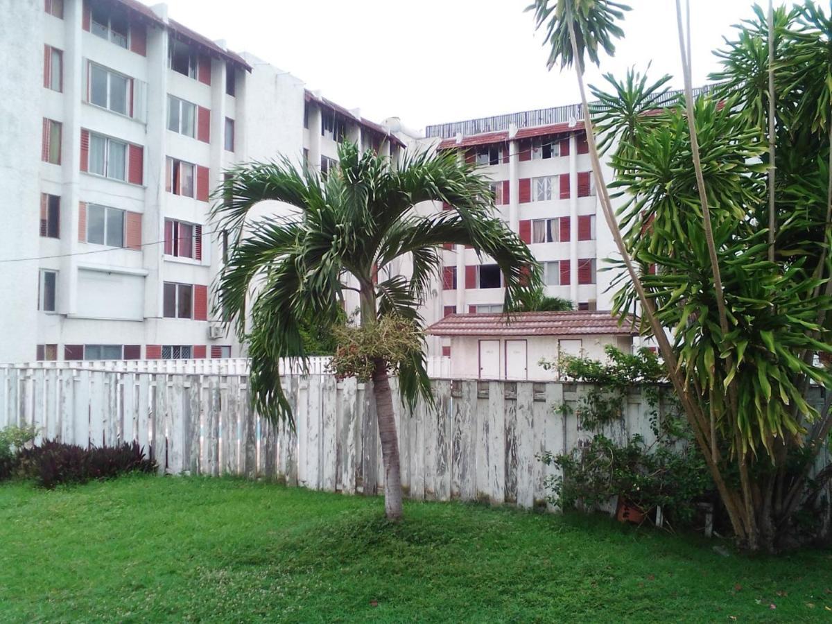 Nice Oakwood Constant Spring Rd Apt Appartement Kingston Buitenkant foto